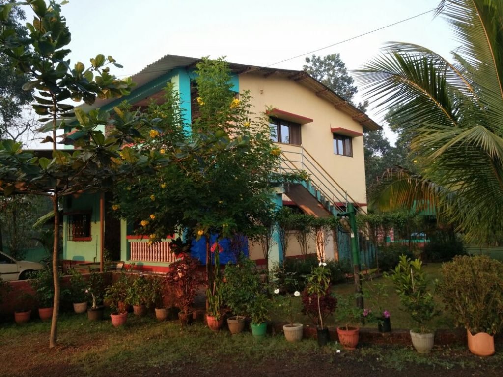 Bungalow in Kolad